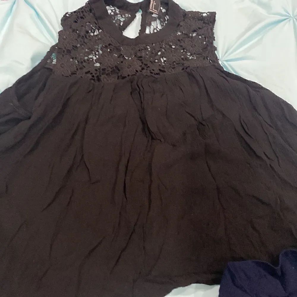 Forever 21 tops - Picture 4 of 9